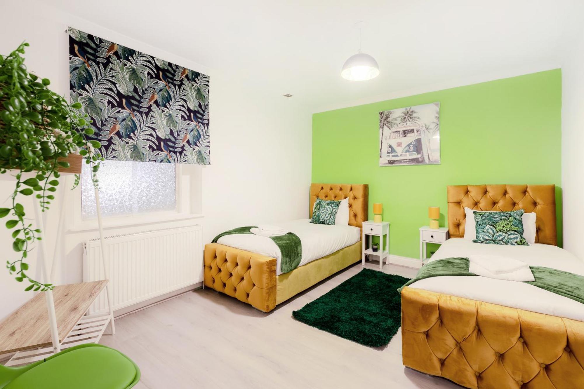 Villa 5Br House, Free Parking Offa12, Contractor, Big Families, Relocation Redbridge Exterior foto