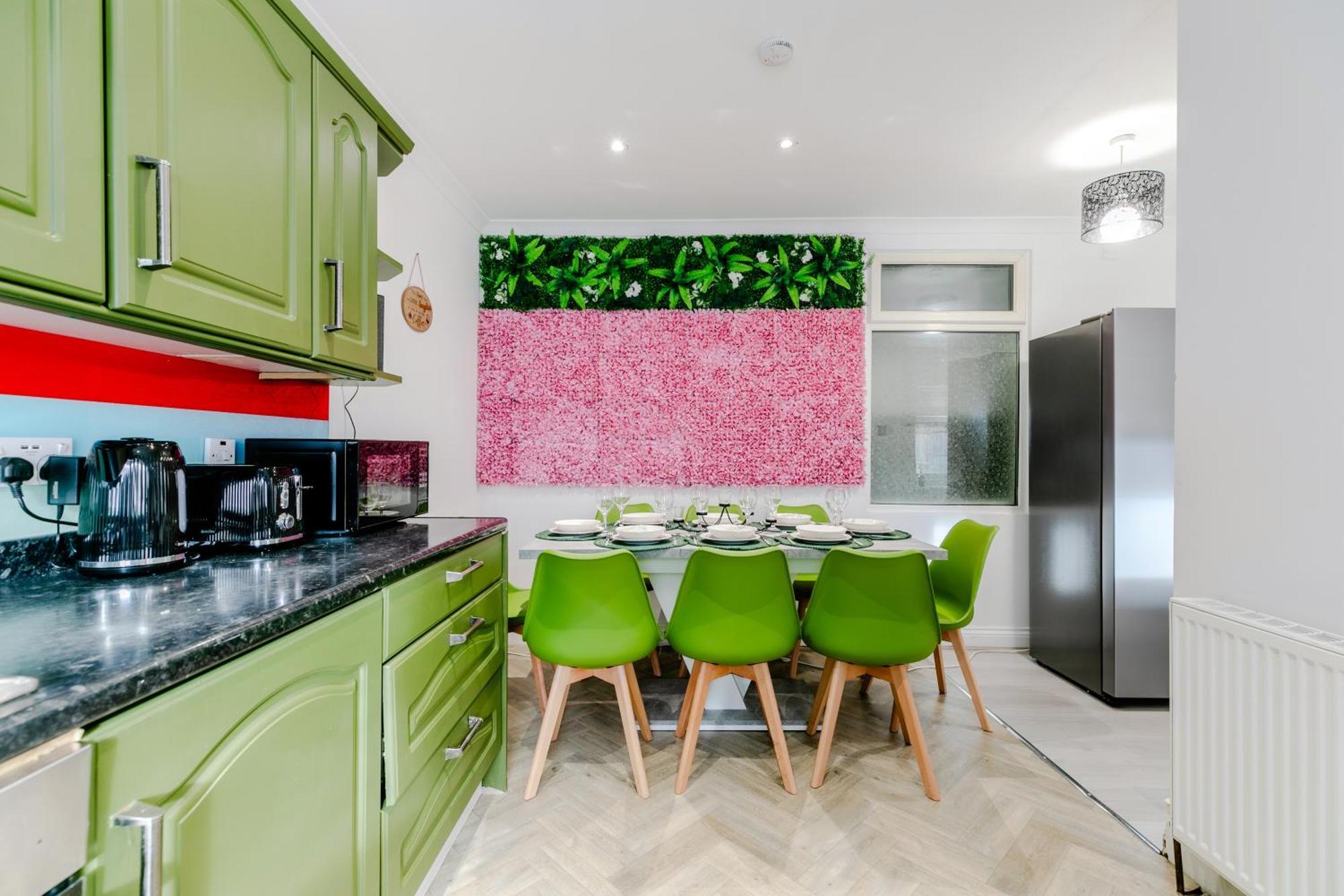 Villa 5Br House, Free Parking Offa12, Contractor, Big Families, Relocation Redbridge Exterior foto